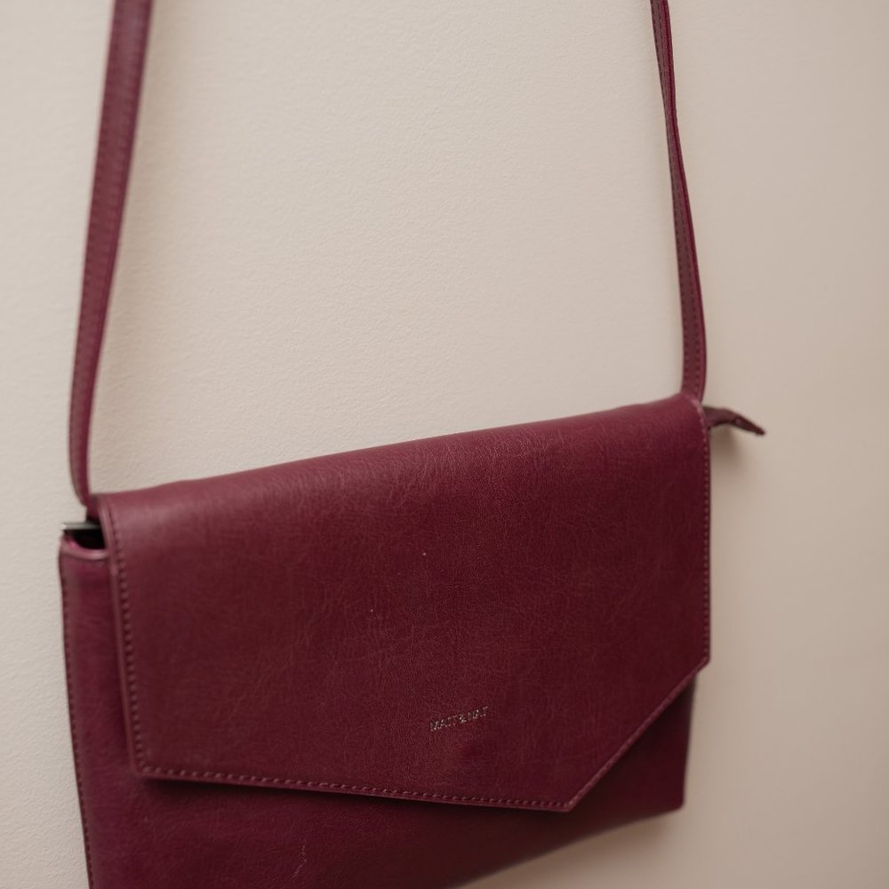 Maroon Matt & Nat Bag - Picture 4 of 11